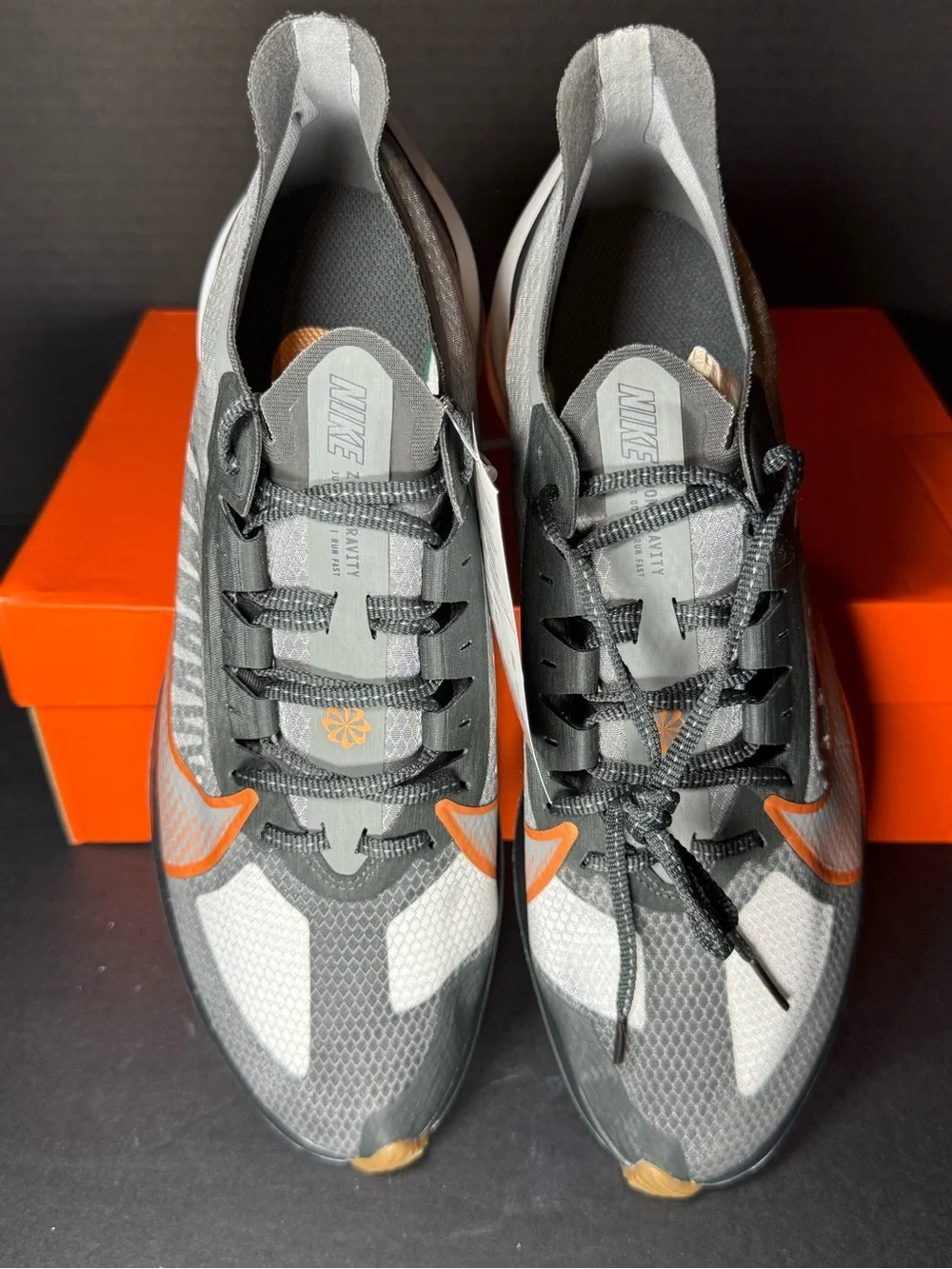 Nike Men’s Air Zoom Gravity Grey & Orange Zoom Running Shoes size 12M